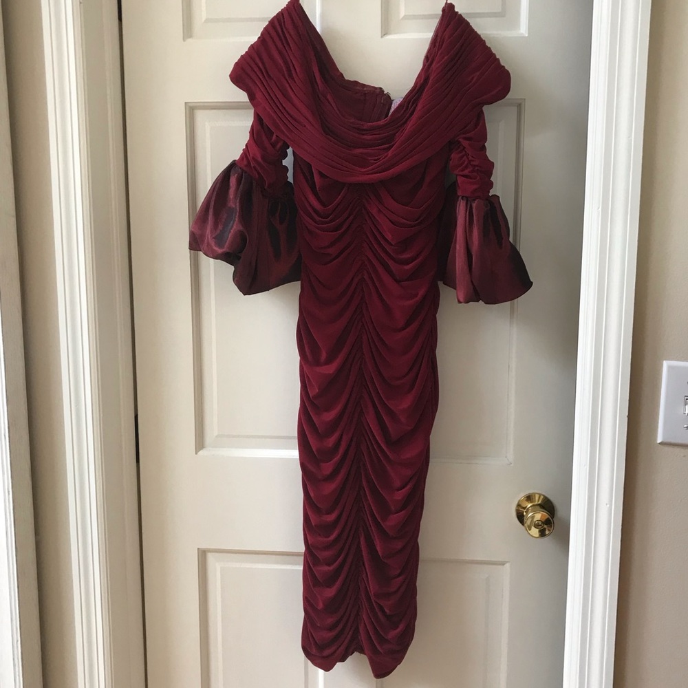 JOVANI Elegant Evening Gown Size 6